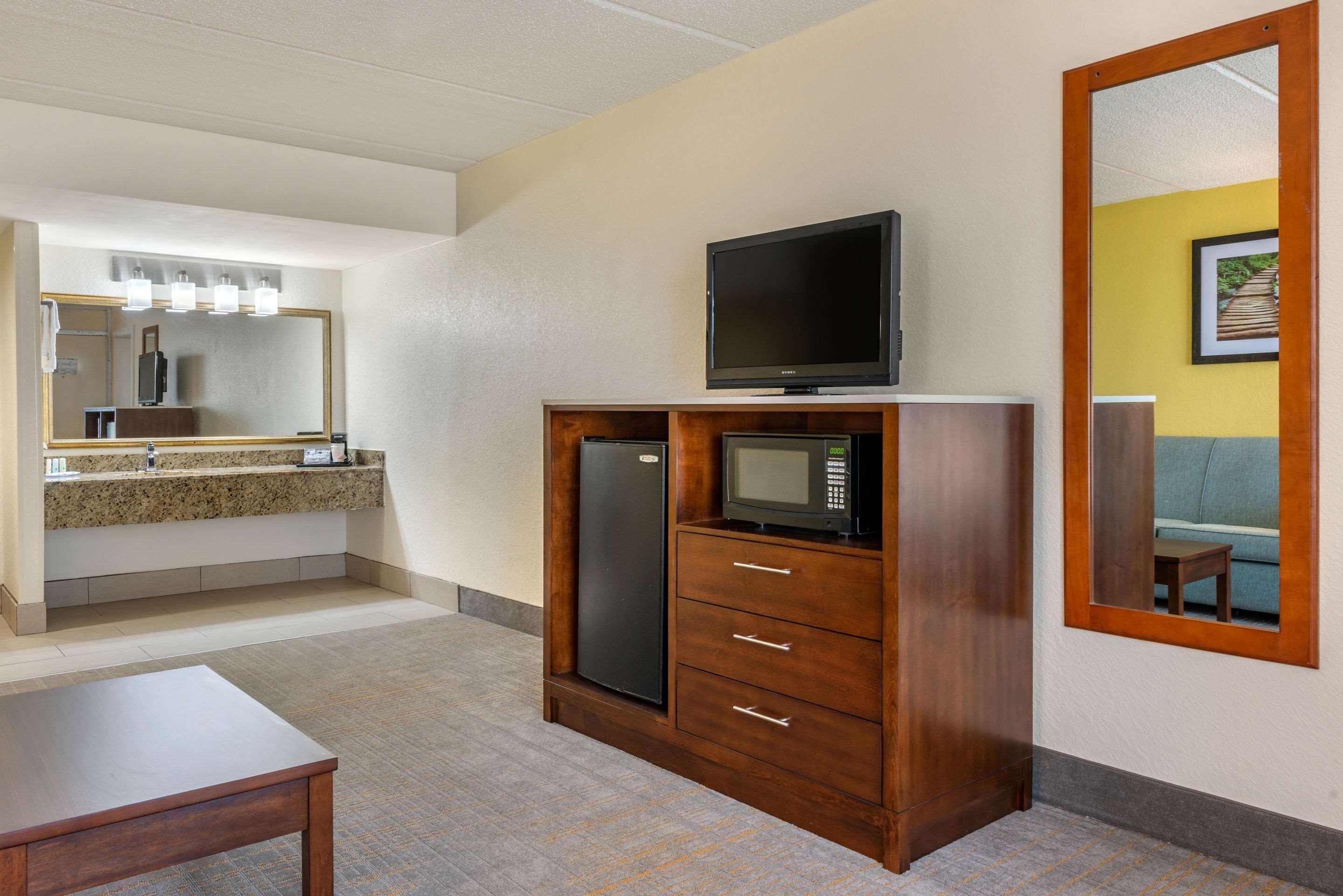 Quality Inn And Suites Palatka Riverfront Buitenkant foto