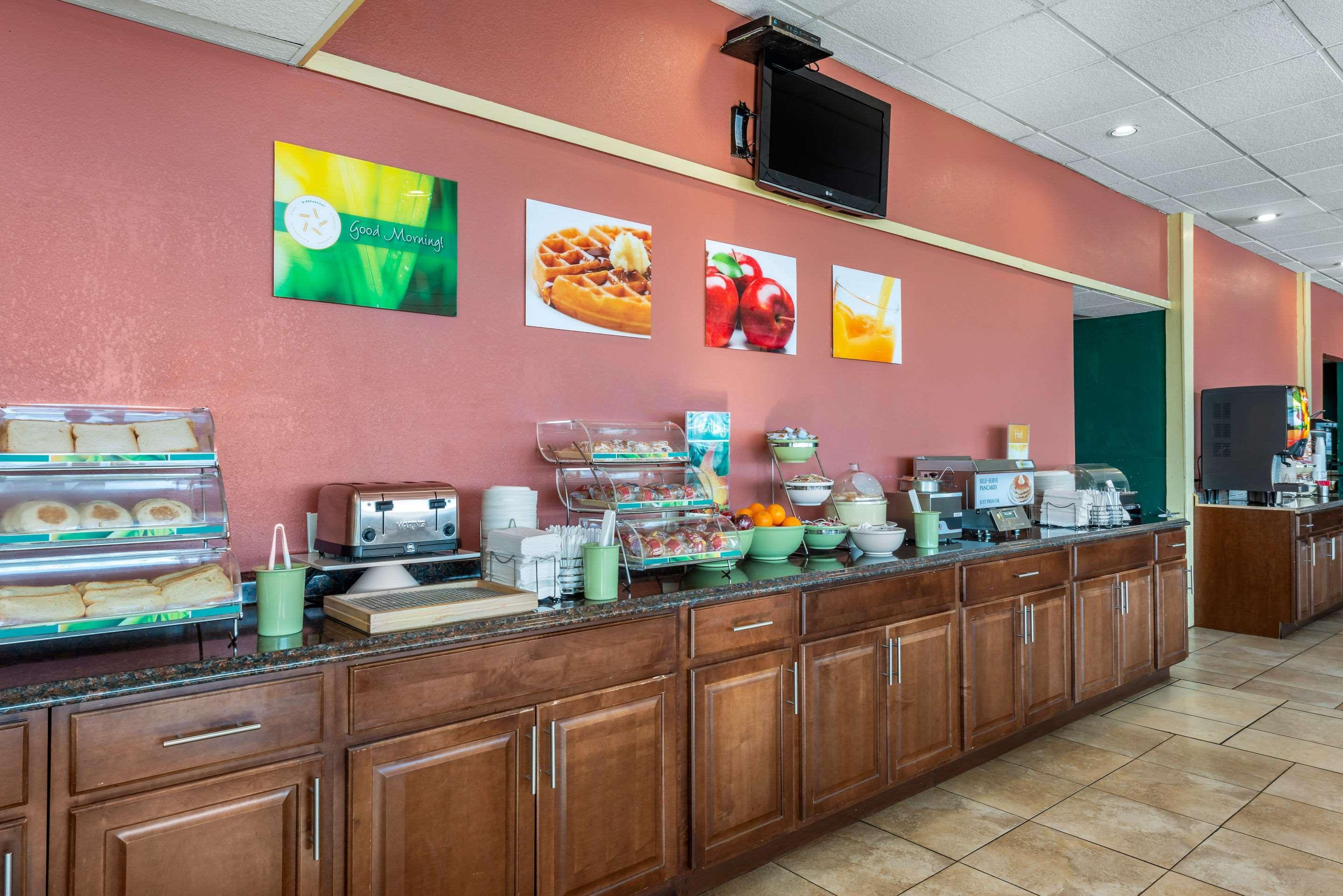 Quality Inn And Suites Palatka Riverfront Buitenkant foto
